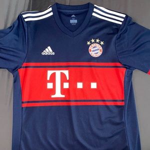FC Bayern Munchen Jersey size Medium